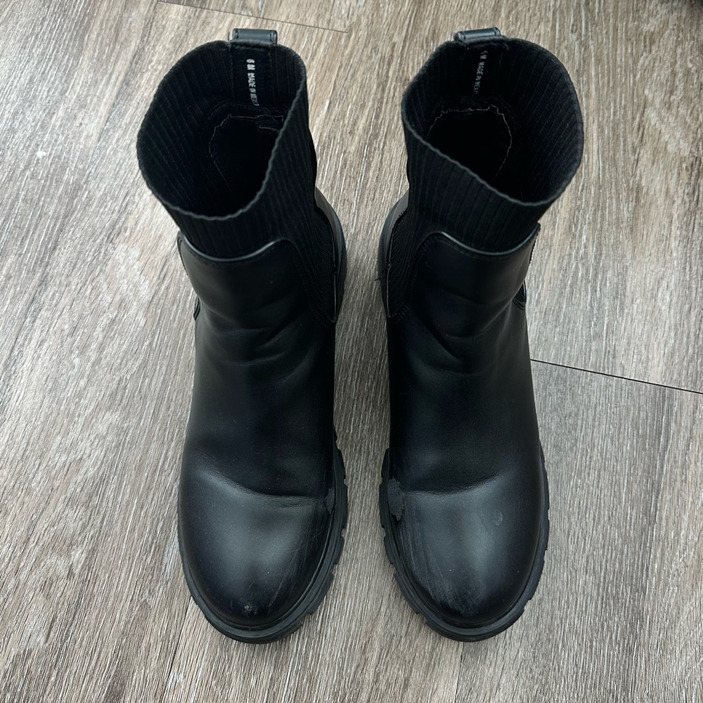 Steve Madden Hutch Boots Black Ankle Chelsea Sock Chunky Platform Heel Size US 6 - Picture 3 of 6